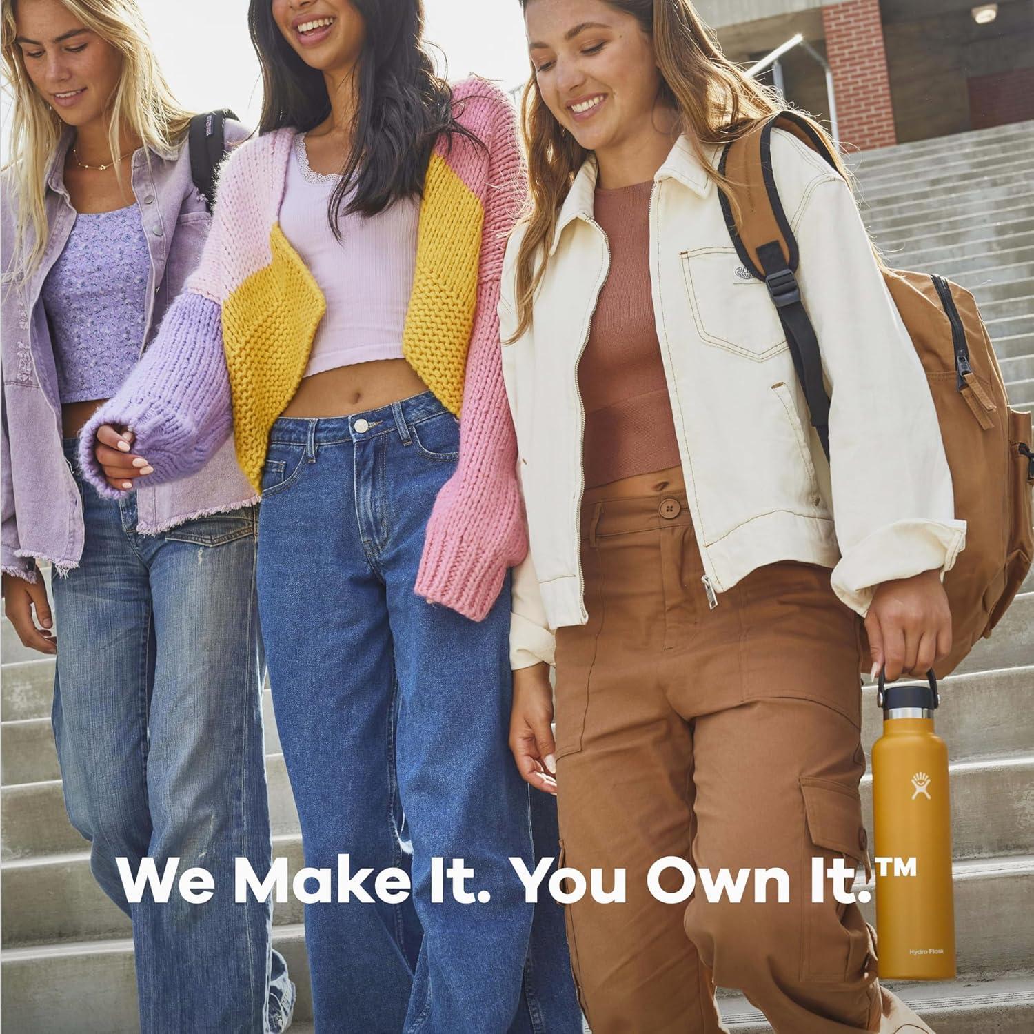 imageHYDRO FLASK Water Bottle  Insulated Stainless Steel  Non Spill Leakproof in 24 Oz Coconut Cream